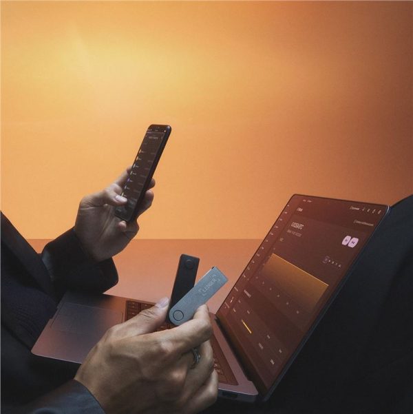 Ledger Nano X Retro Gaming Crypto Hardware Wallet (LEDGERNANOXRG) - Image 8