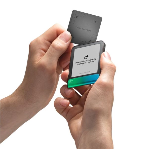 Ledger Flex Oxidate Green Crypto Hardware Wallet with Recovery Key (LEDGERFLEX-OGREEN-RK) - Image 3