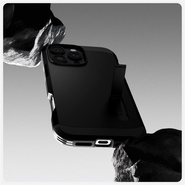 black - iPhone 16 Pro Max