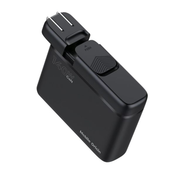 3x USB-C + 3x USB-A