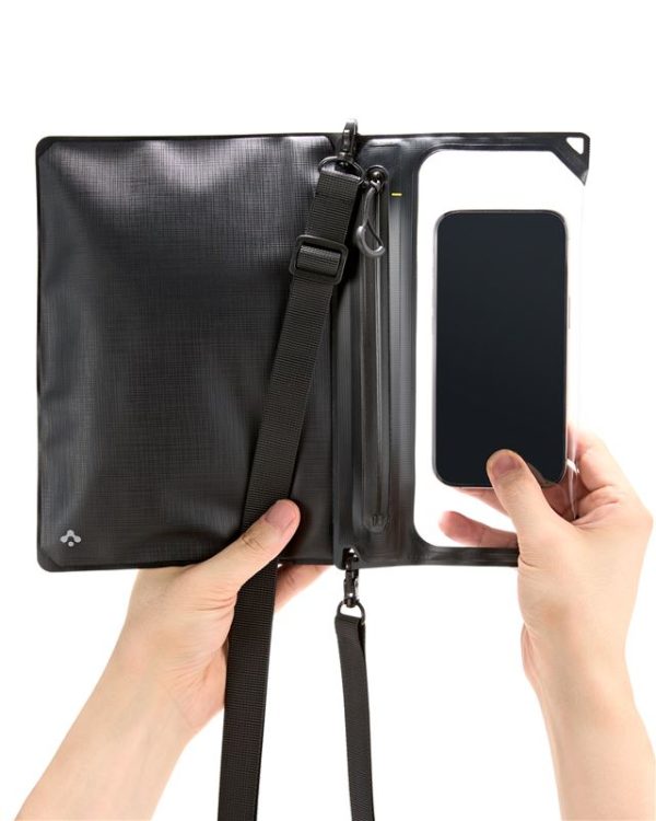 Spigen Aqua Shield WaterProof Case A640 (Dual Crossbag) 1 Pack Black (AMP09746) - Image 12