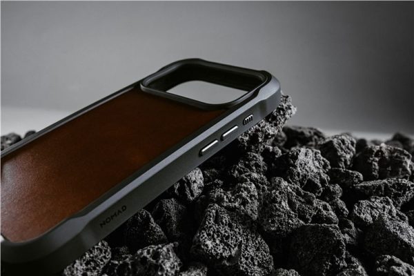 Nomad Rugged Leather Case rustic brown (Horween)-Apple iPhone 17 Pro Max (NM011796858) - Image 3