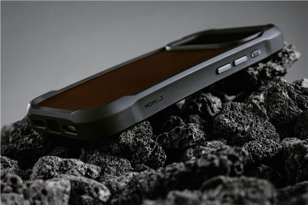 rustic brown (Horween) - iPhone 17 Pro Max