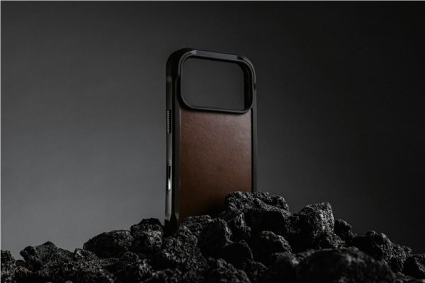 Nomad Rugged Leather Case rustic brown (Horween)-Apple iPhone 17 Pro Max (NM011796858) - Image 24