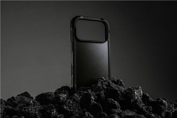 Nomad Rugged Leather Case black (Horween)-Apple iPhone 17 Pro (NM011802858) - Image 7