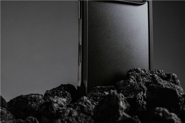 Nomad Rugged Leather Case black (Horween)-Apple iPhone 17 Pro (NM011802858) - Image 9