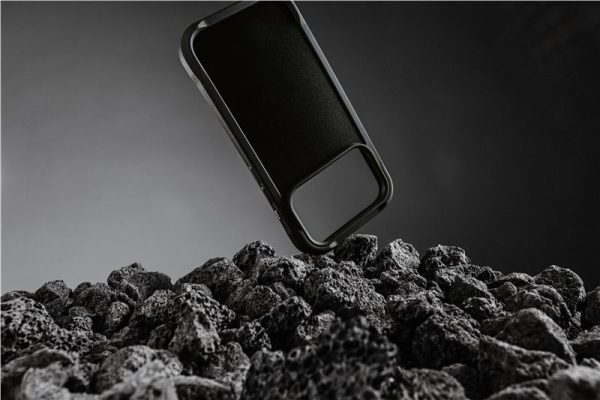 Nomad Rugged Leather Case black (Horween)-Apple iPhone 17 Pro (NM011802858) - Image 17