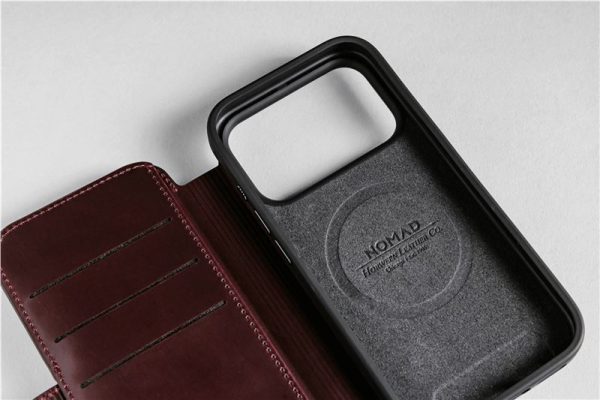 burgundy (Horween) - iPhone 17 Pro Max