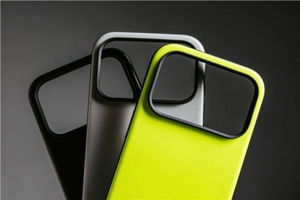 Nomad Modern Case vulcan black-Apple iPhone 17 Pro (NM014001858) - Image 4