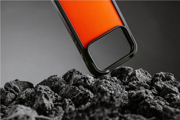 Nomad Rugged Case ultra orange-Apple iPhone 17 Pro (NM014070858) - Image 14