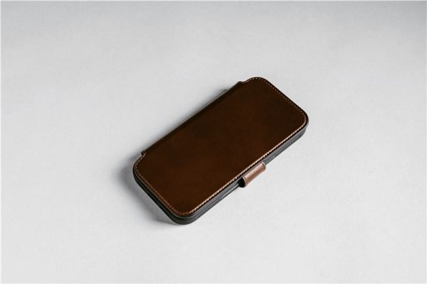 Nomad Modern Leather Folio rustic brown (Horween)-Apple iPhone 17 Pro Max (NM014100858) - Image 8