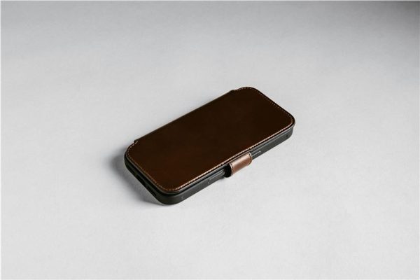 Nomad Modern Leather Folio rustic brown (Horween)-Apple iPhone 17 Pro Max (NM014100858) - Image 9