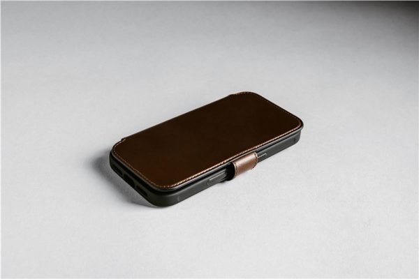 Nomad Modern Leather Folio rustic brown (Horween)-Apple iPhone 17 Pro Max (NM014100858) - Image 10