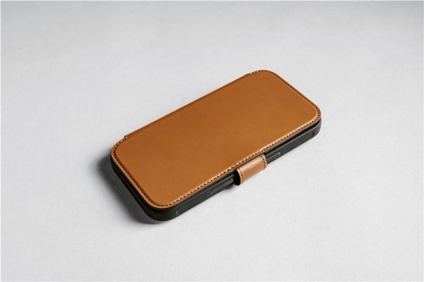Nomad Modern Leather Folio english tan-Apple iPhone 17 Pro Max (NM014124858) - Image 4