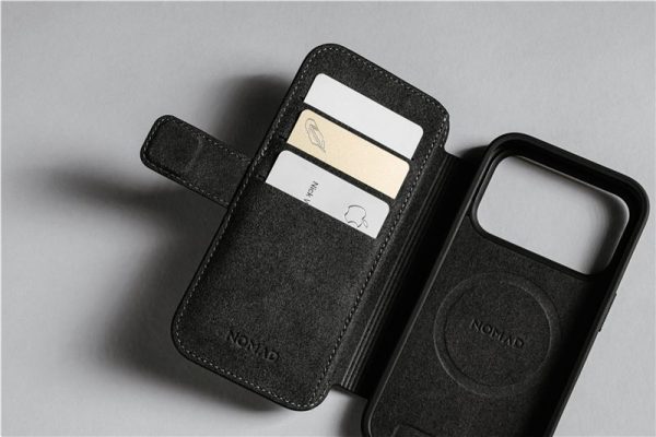 Nomad Modern Leather Folio black-Apple iPhone 17 Pro (NM014193858) - Image 3