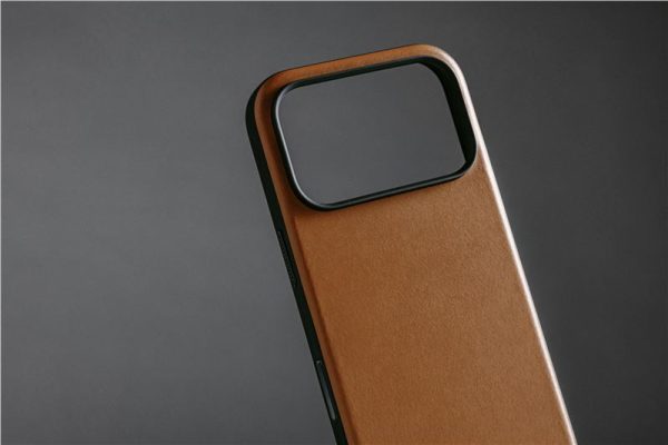 Nomad Modern Leather Case english tan-Apple iPhone 17 Pro (NM014315858) - Image 13