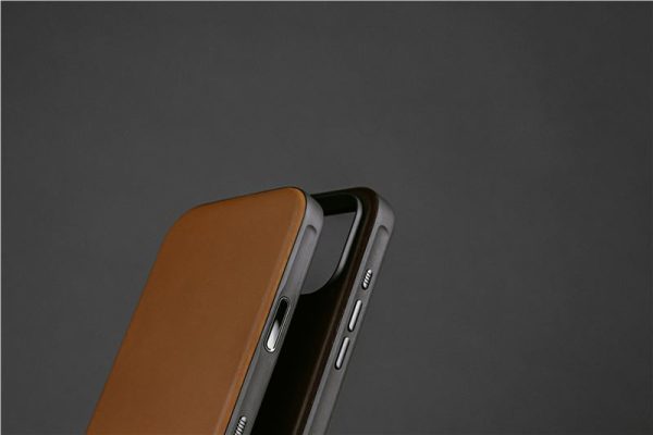 Nomad Modern Leather Case english tan-Apple iPhone 17 Pro (NM014315858) - Image 14