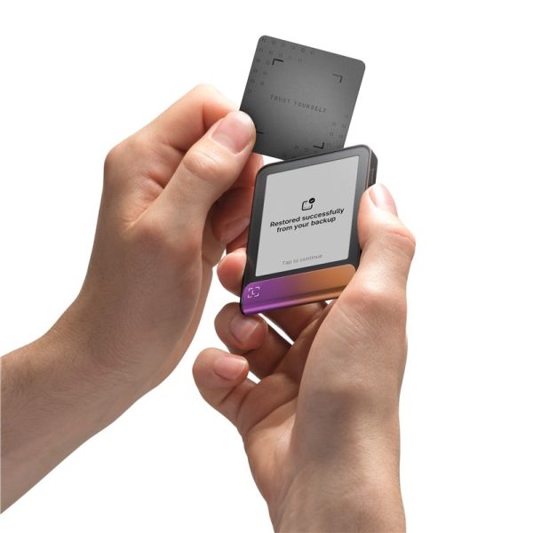 Ledger Flex Ferro Fuchsia Crypto Hardware Wallet with Recovery Key (LEDGERFLEX-FFUCHSIA-RK) - Image 5