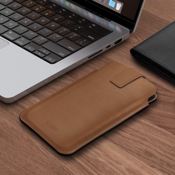 Θήκη Tech-Protect SM65 Universal Pouch 6.0"-6.9" Brown - Image 4