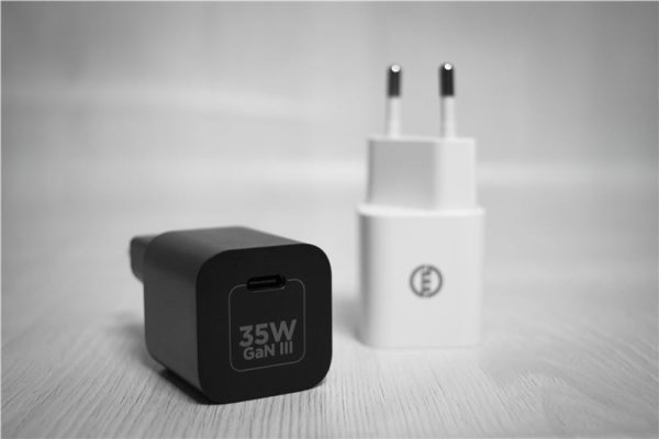 Mobile Origin 35W GaN III Super Charger Single USB-C black