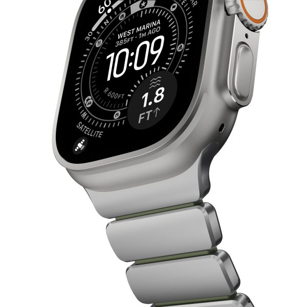 Nomad Stratos Band Natural Titanium Forest Green FKM AW 45/46/49mm