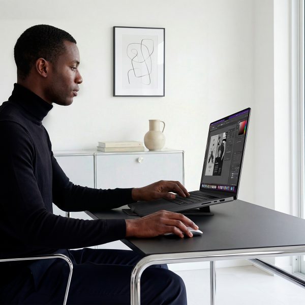 Spigen Slim Fold Laptop & Tablet Stand LD201-S8 black