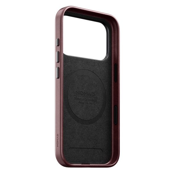 Nomad Traditional Leather Case burgundy (Horween) - iPhone 18 Pro/17 Pro