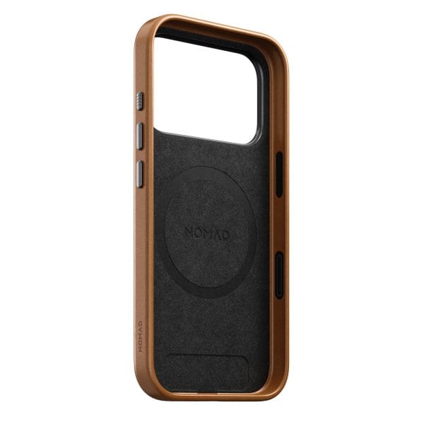 Nomad Traditional Leather Case english tan - iPhone 18 Pro/17 Pro