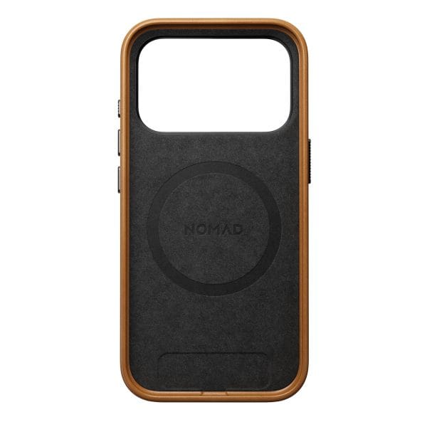 Nomad Traditional Leather Case english tan - iPhone 18 Pro/17 Pro