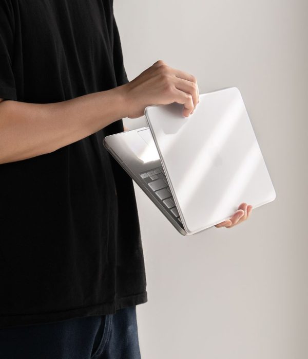 Θήκη MacBook Neo 13″ 2026 Ringke Slim Matte Clear - Image 8